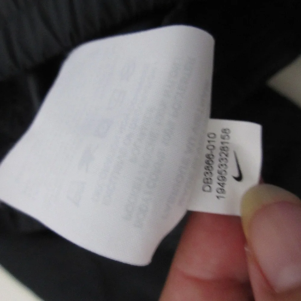 Nike Sportwear Joggers Pants Women Medium Black Woven Swoosh Sporty Windbreaker